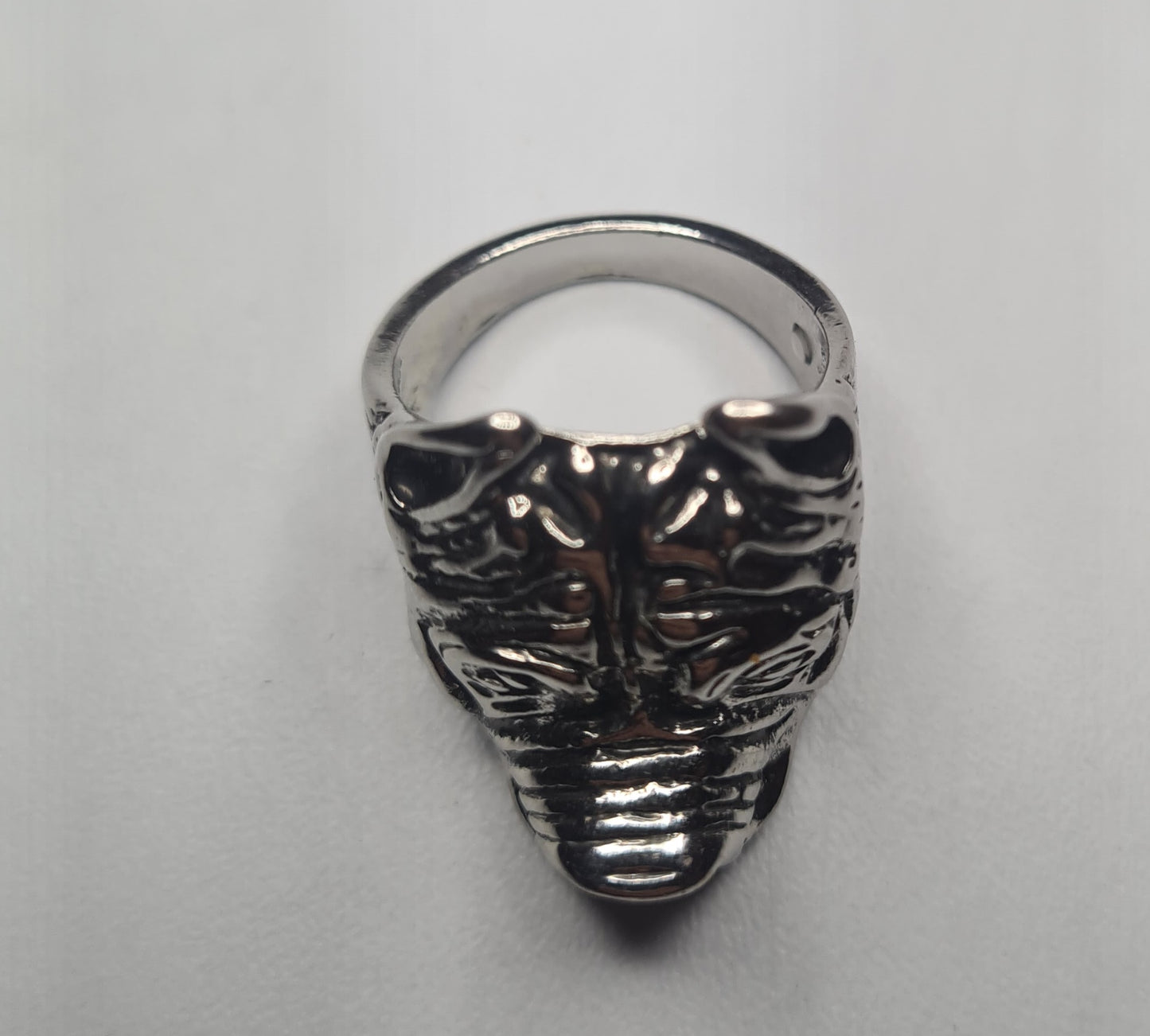 Bullyring , Versand 3,99€